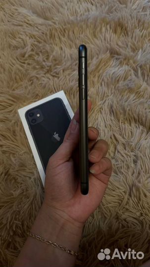 iPhone 11, 64 ГБ