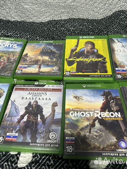 Xbox One, два геймпада + много игр