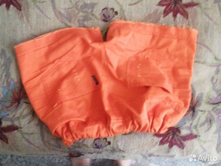 Оранжевые джинсы