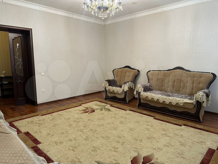 3-к. квартира, 60 м², 4/4 эт.