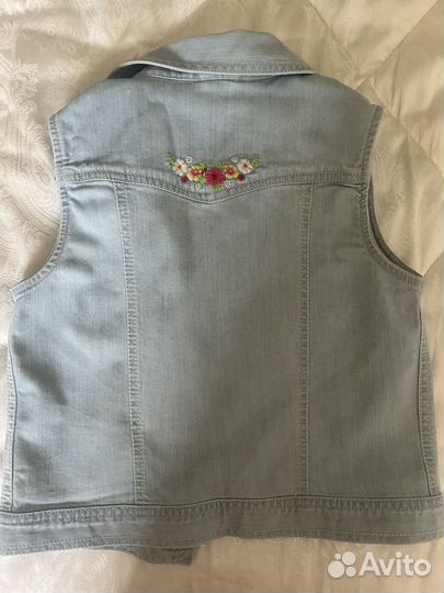 Жилетка mothercare джинсовая на 9-10 лет