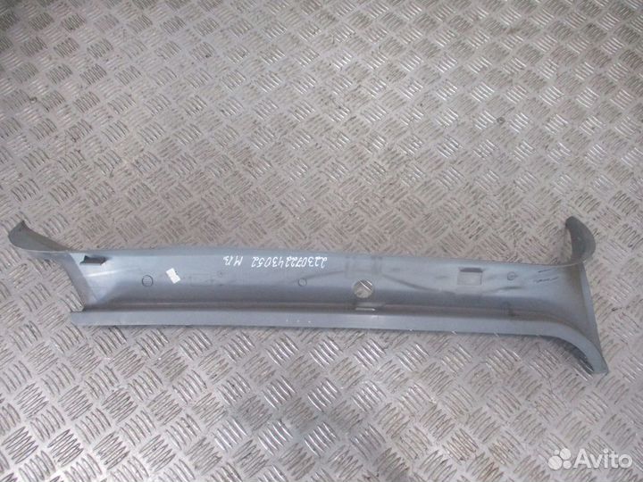 Накладка лобового стекла левая Mercedes-Benz A9416