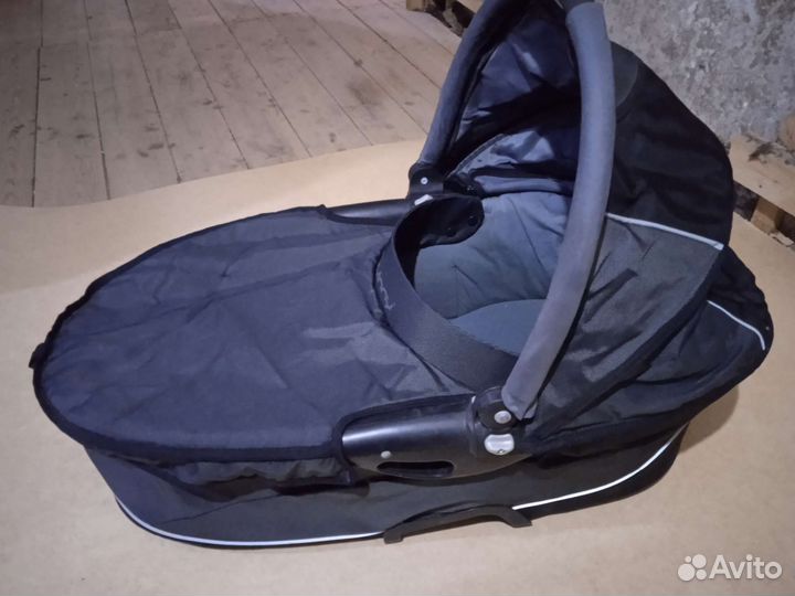 Детская коляска quinny 2 в 1