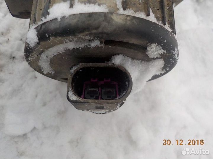 Насос воздушный Volkswagen Touareg AXQ 4.2 2004