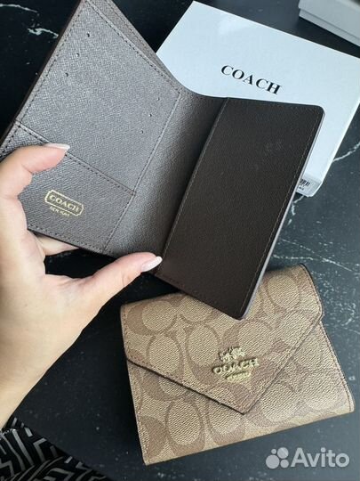 Кошелек и обложка на паспорт Coach