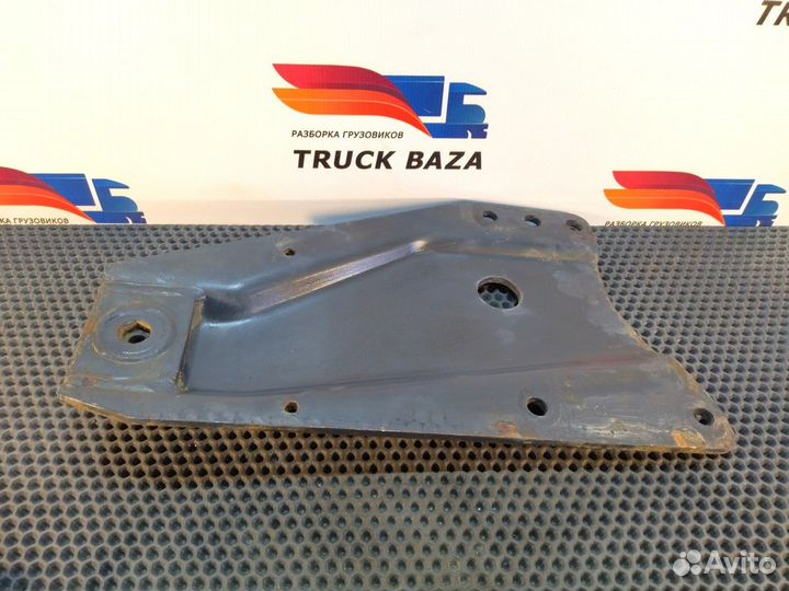 500368551 Кронштейн цилиндра подъема кабины