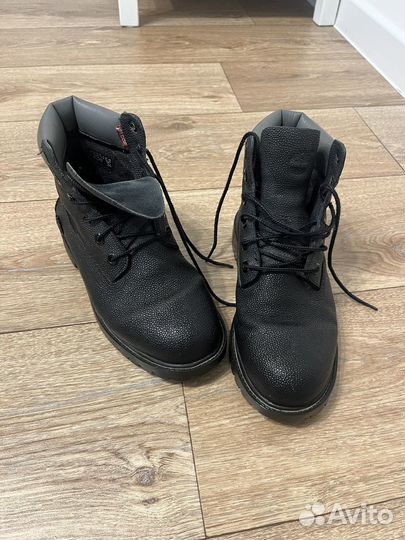 Ботинки женские