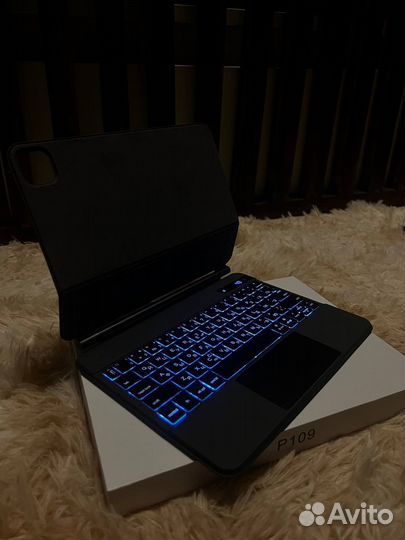 Клавиатура для iPad pro 11