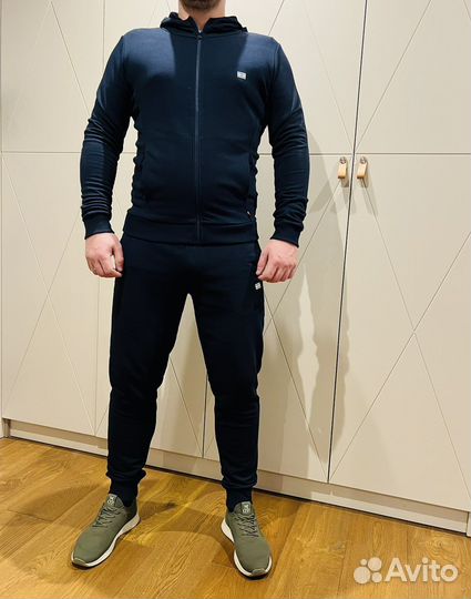 Спортивный костюм мужской Tommy Hilfiger