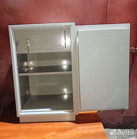 Сейф шкаф бухгалтерский бу