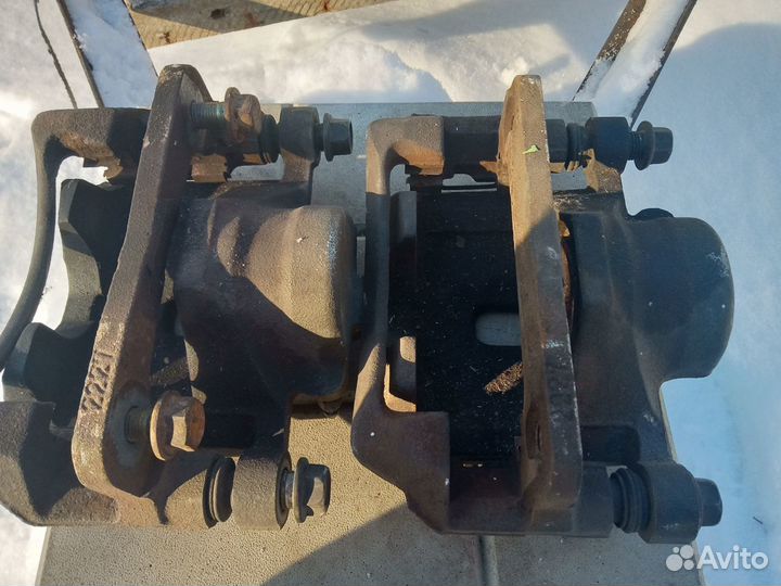 Суппорта передний правый левый Honda Cr-V RD5 K20A