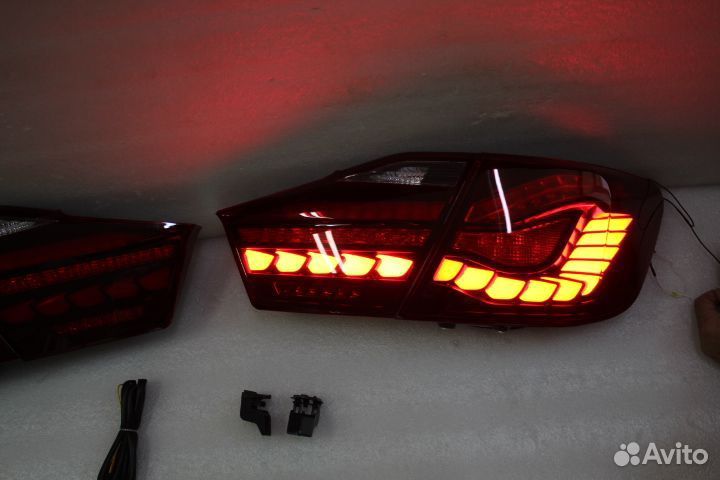 Camry 50 LED Стоп сигналы стиль BMW Красные W4XQ1