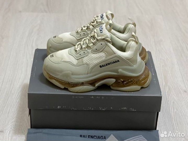 Кроссовки Balenciaga Triple-S Clear Sole Beige