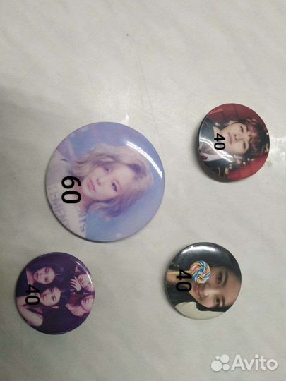 Значки и фигурки