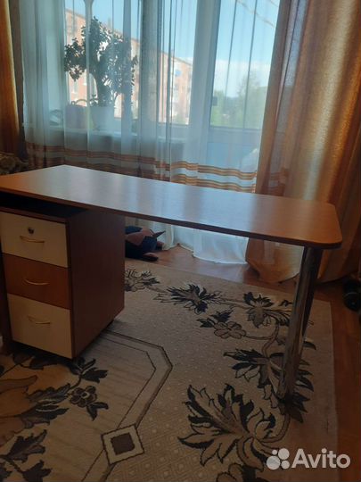 Детский письменный стол бу