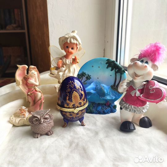 Сувениры статуэтки