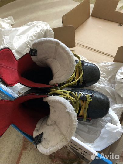 Хоккейные коньки bauer