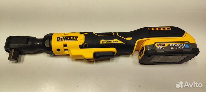 Аккумуляторная трещетка Dewalt DCF512B