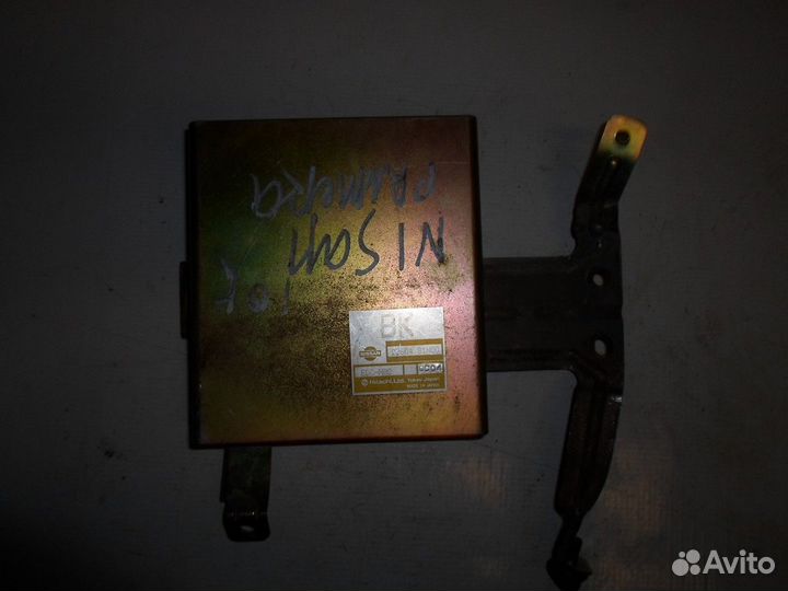 Блок управления двигателем (Nissan Primera)