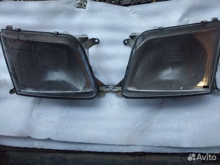 Фара передняя Toyota Land cruiser Prado 90,95