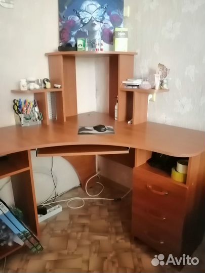 Угловой компьютерный стол бу