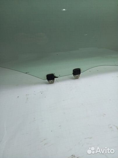 Стекло двери переднее правое Honda Zest CBA-JE2