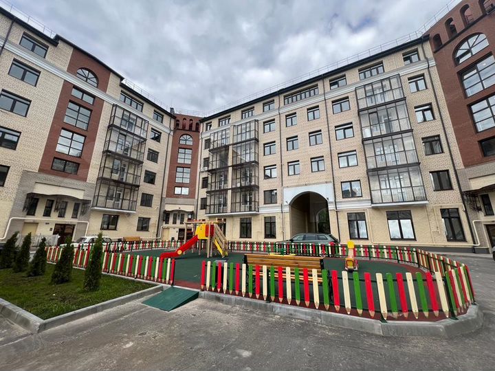 2-к. квартира, 77,2 м², 2/6 эт.