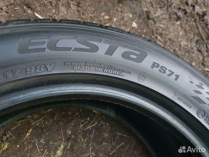 Kumho Ecsta PS71 225/50 R17 98Y