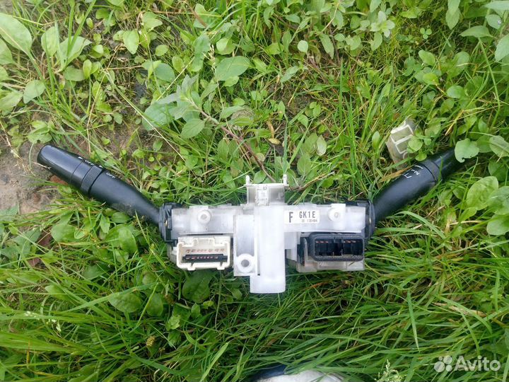 Переключатель подрулевой mazda 6 GG