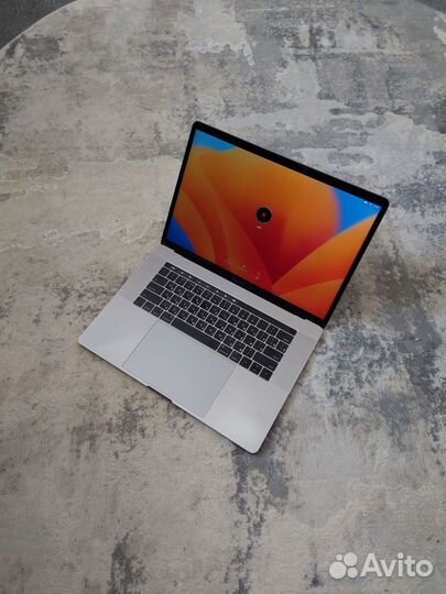 Apple MacBook Pro 15 2017 3,1Ghz/16/512