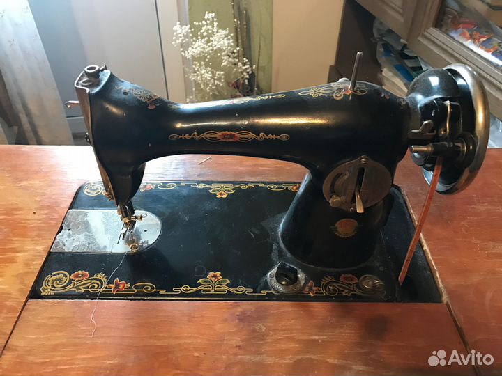 Швейная машина. пмз им. Калинина