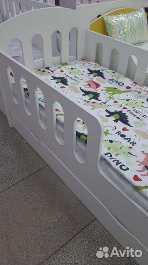 Детская кровать 160 на 80 с матрасом (новая)