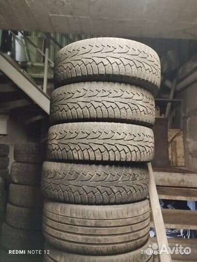 Nokian Tyres Hakkapeliitta Sport Utility 235/65 R17