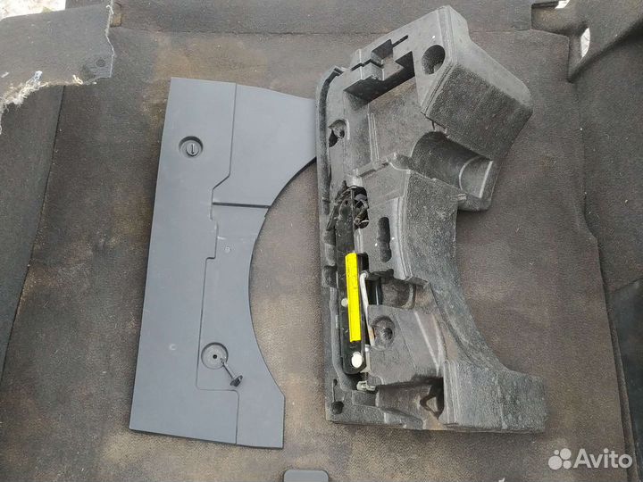 Обшивки багажника volkswagen passat CC