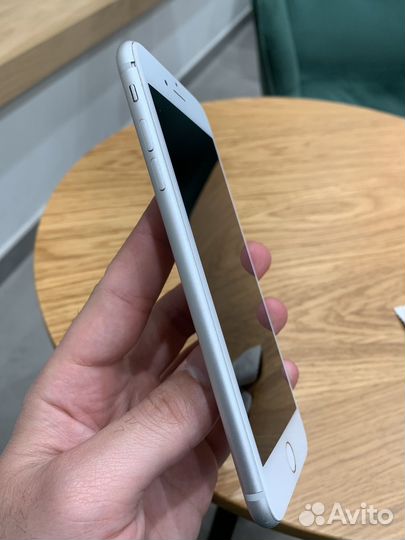 iPhone 8 Plus, 64 ГБ