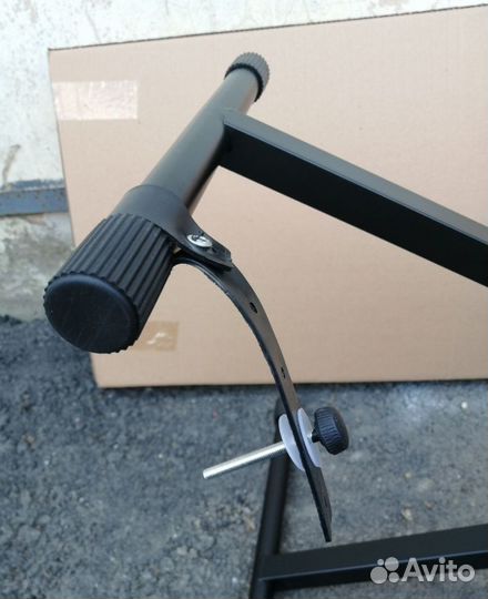 Стойка для синтезатора X-образная. KS-1