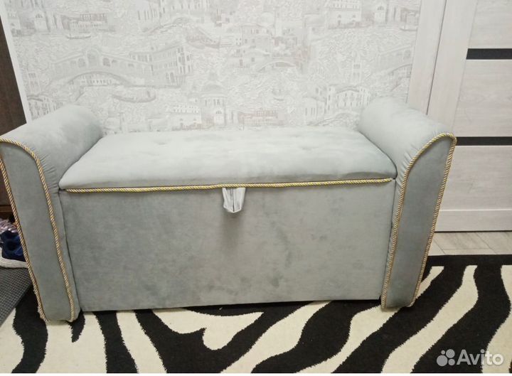 Банкетка в прихожую