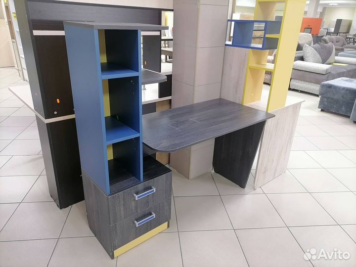 Компьютерный стол