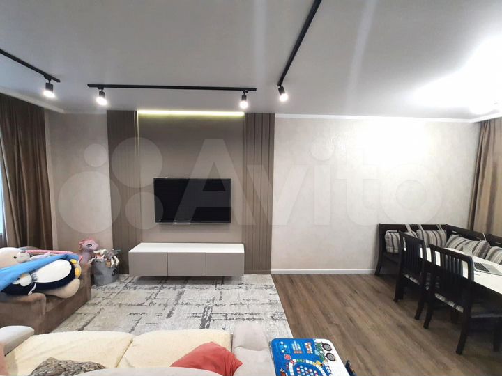 Дом 158,1 м² на участке 2 сот.