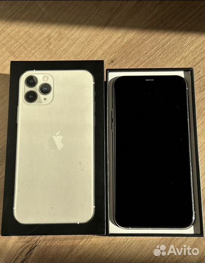 iPhone 11 Pro, 64 ГБ