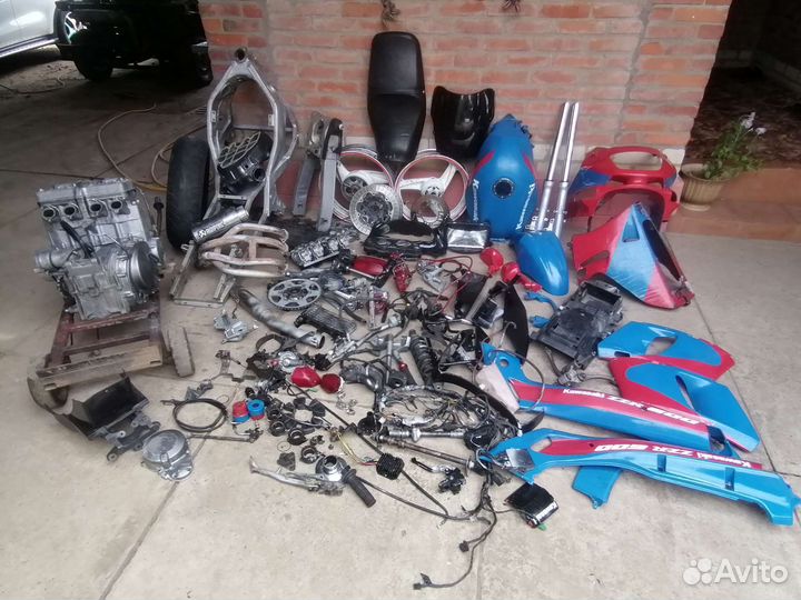 Kawasaki zzr 400-2 Разбор Запчасти