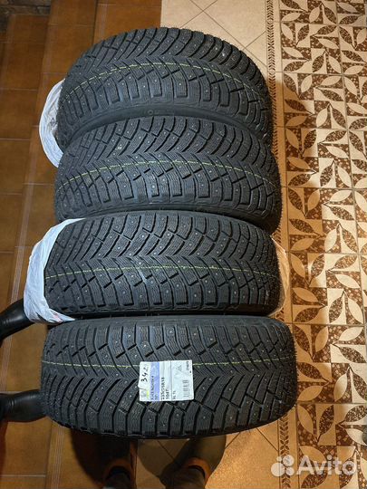 Michelin X-Ice North 4 SUV 235/55 R18 104T