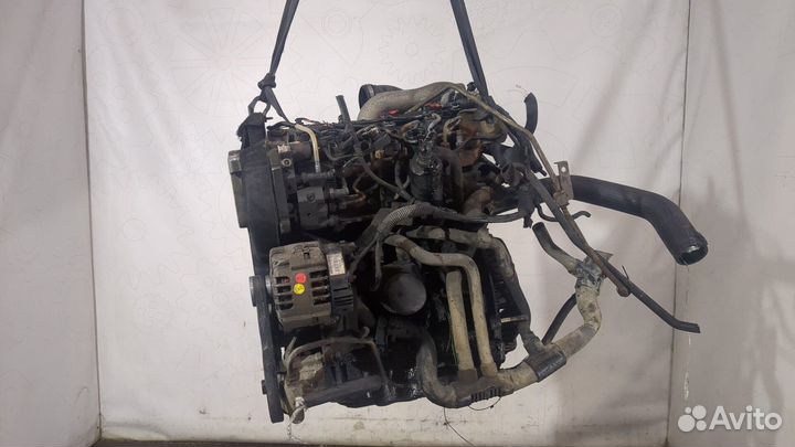 Двигатель Opel Vivaro, 2005