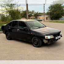 Nissan Bluebird 1.8 AT, 1999, 400 000 км, с пробегом, цена 135 000 руб.