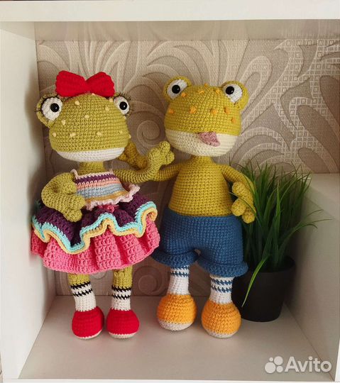 Вязаная лягушка