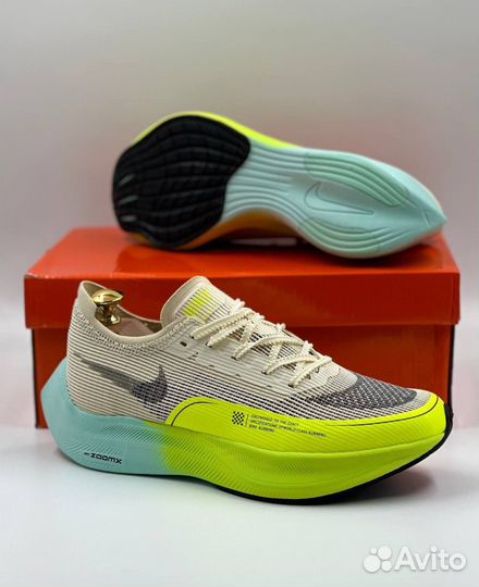 Кроссовки женские Nike ZoomX