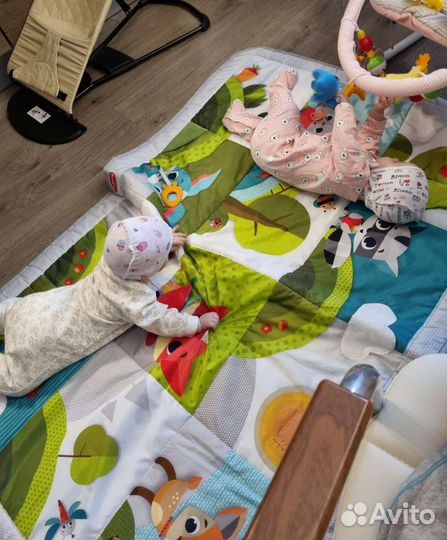 Детский развивающий игровой коврик tiny love