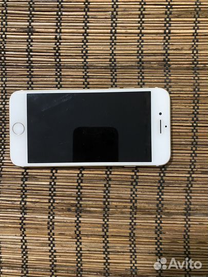 iPhone 7, 32 ГБ