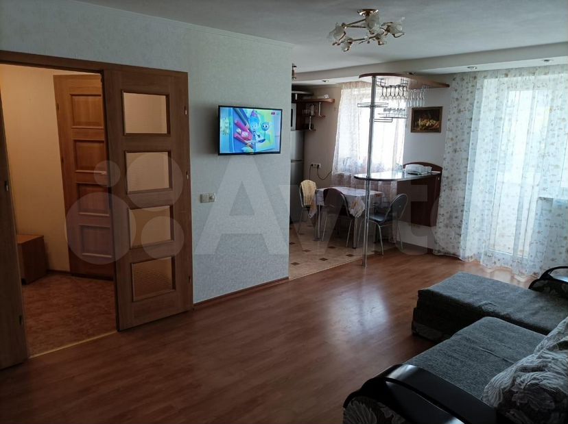 3-к. квартира, 58 м², 2/5 эт.