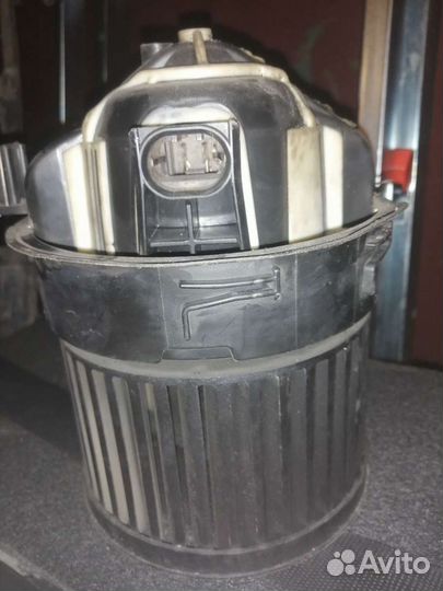 Моторчик печки пежо 308